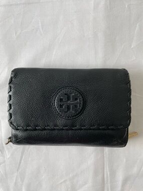 Tory Burch Black Leather Multi-Compartment Wallet